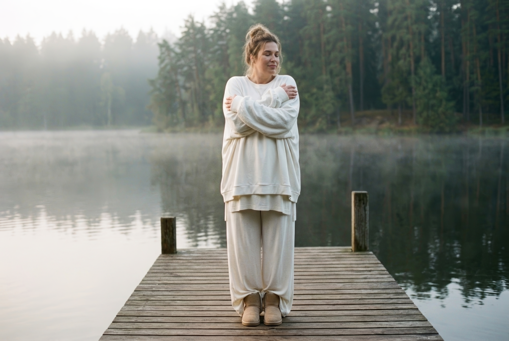 the-model-must-be-the-exact-woman-from-t_9ecOSChPUqa4J5XA3ZAvog_NDtmijbJToO0YUvNouG5ew_cover_2k.png